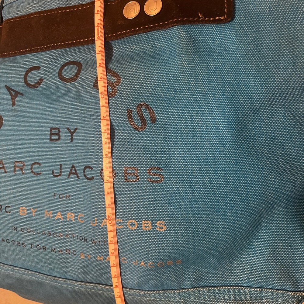 Marc Jacobs Totes - Picture 5 of 7